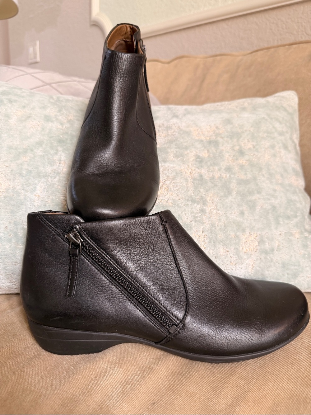 Dansko Fifi Black Leather Side-Zip Ankle Boots Booties Size 40 (US 9.5-10) - Picture 2 of 12